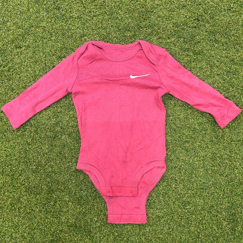 Nike Baby Girls Long Sleeve Bodysuit Berry Pink Swoosh 12M 198466154594